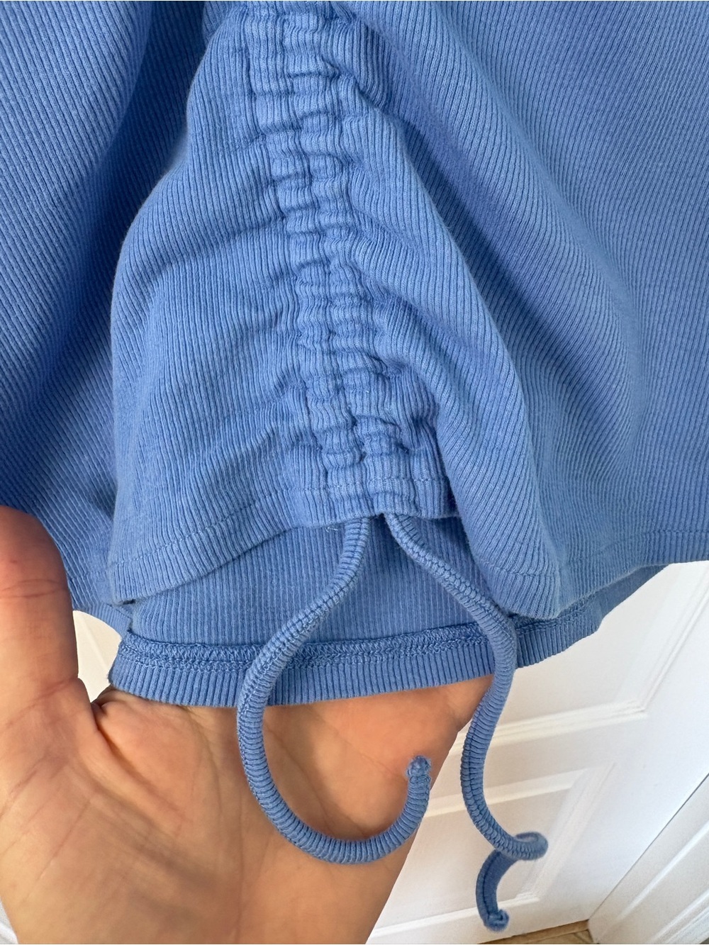 Threadbare Blue Cropped Ruched Top Size US 6 - Picture 3 of 5